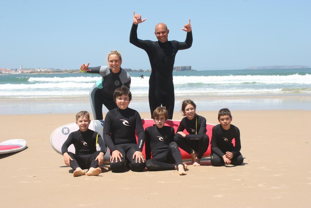 Surf House Peniche Hostel Baleal Kültér fotó